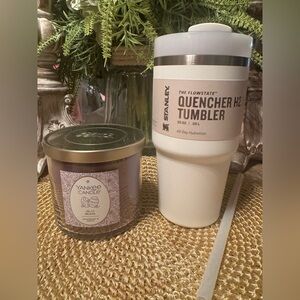 NWT Stanley Frost White Quencher H2O Tumbler & Yankee Candle Set